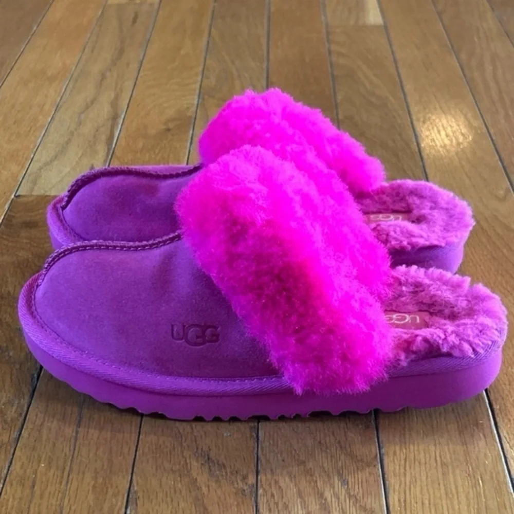 UGG Cozy II Slipper Girls Size 3 Hot Pink Rock Rose Fur Trimmed Slip On Shoes